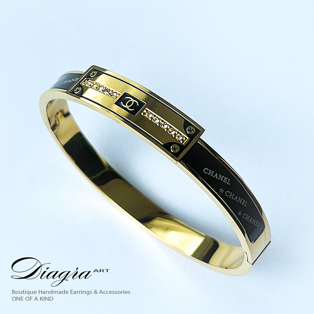 Chanel Handmade gold tone bracelet Diagra art 070605