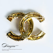 Load image into Gallery viewer, Handmade gold tone brooch encrusted with swarovski and pearls 2511231