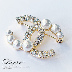 Chanel brooch encrusted with crystals and pearls Diagra art 240176
