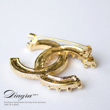 Load image into Gallery viewer, Handmade brooch faux crystal goldtone Diagra art 0805231 back