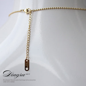 Necklace goldtone handmade daigra art 1005225