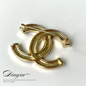 Chanel Handmade gold tone and black brooch Diagra art 230125 1
