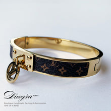 Load image into Gallery viewer, lv bracelet goldtone handmade 2807221 3