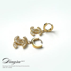 Dangle gold tone cc earrings handmade 240123