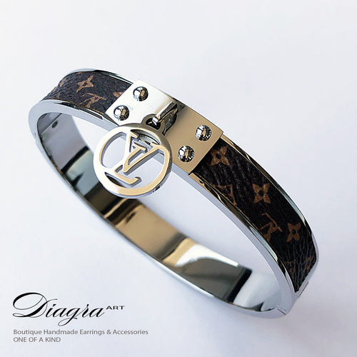 Handmade silvertone lv bracelet Diagra art 2807221