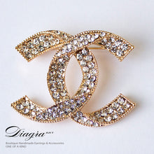 Load image into Gallery viewer, Handmade brooch goldtone faux crystal Diagra art 0805229 2