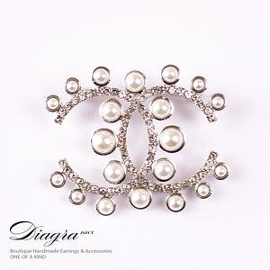 Chanel brooch silvertone faux pearl and crystal handmade Diagra