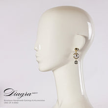 Load image into Gallery viewer, chanel-drop-earrings-big-pearl-61955-head