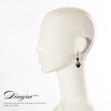 Load image into Gallery viewer, handmade-drop-earrings-black-diagra-art-61936-2