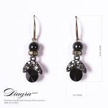 Load image into Gallery viewer, handmade-drop-earrings-black-diagra-art-61936