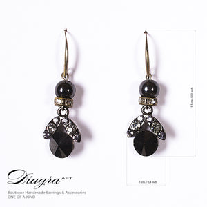 handmade-drop-earrings-black-diagra-art-61936