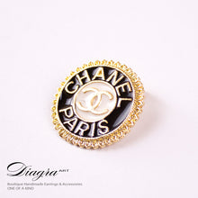 Load image into Gallery viewer, set-3-cc-black-crystal-chanel-brooches-diagra-art-200240-2
