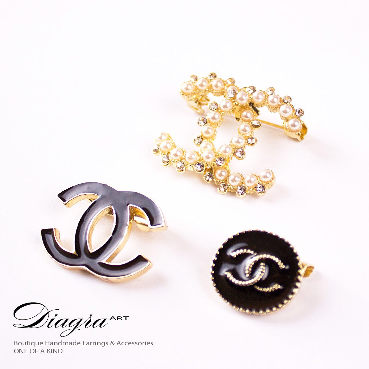 Set of 3 CC chanel brooches black goldtone faux pearl and crystal diagra  art 200242 – Diagra