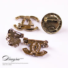 Load image into Gallery viewer, set-4-cc-vintage-brooches-faux-pearl-diagra-art-200239-back